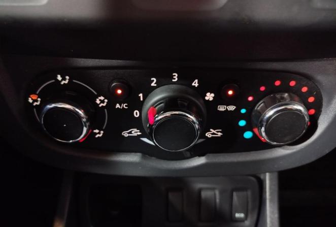 Renault Duster I Рестайлинг с пробегом 2018 года, цена 1 580 000 рублей, 23489 км, внедорожник, Автокод Объявления