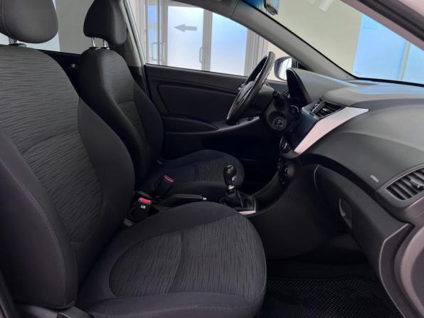 Hyundai Solaris I с пробегом 2014 года, цена 820 000 рублей, 177695 км, седан, Автокод Объявления