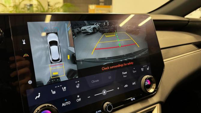 Lexus RX V с пробегом 2023 года, цена 7 500 000 рублей, 64871 км, внедорожник, Автокод Объявления