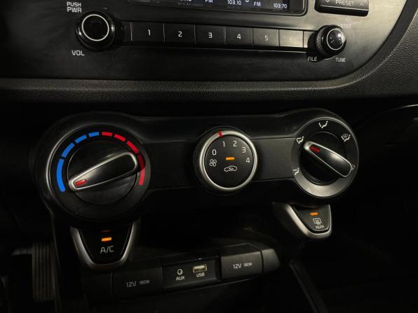 Kia Rio IV с пробегом 2019 года, цена 995 000 рублей, 248028 км, хэтчбек, Автокод Объявления