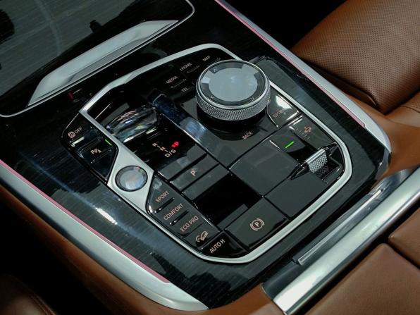 BMW X7 I (G07) Рестайлинг с пробегом 2023 года, цена 16 753 000 рублей, 40518 км, внедорожник, Автокод Объявления