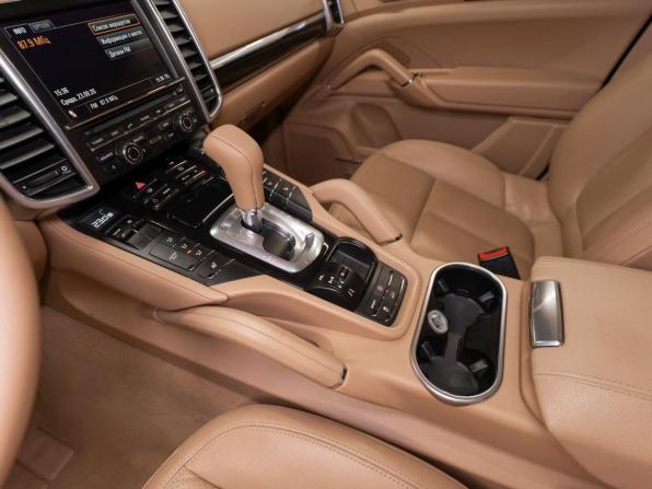 Porsche Cayenne II (958) с пробегом 2011 года, цена 1 895 000 рублей, 248920 км, внедорожник, Автокод Объявления