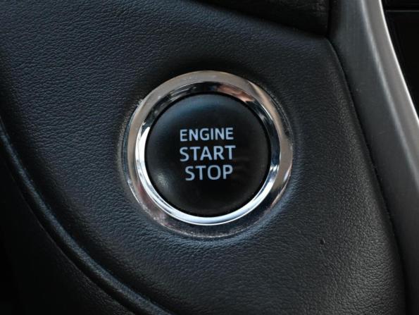 Toyota Land Cruiser 200 Series Рестайлинг 2 с пробегом 2015 года, цена 5 494 000 рублей, 190679 км, внедорожник, Автокод Объявления