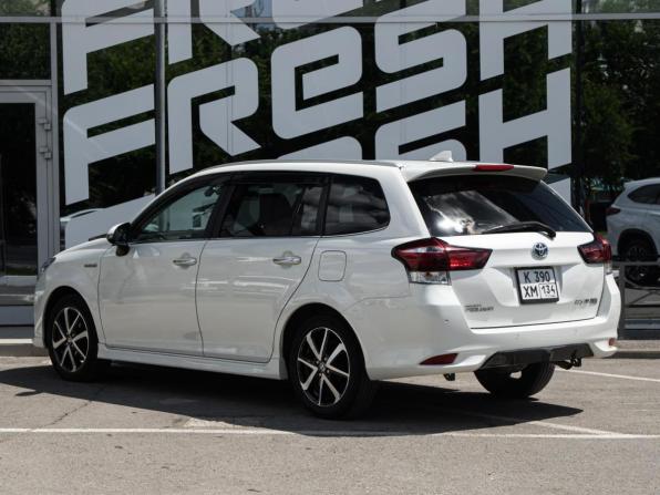 Toyota Corolla XI (E160 E170) Рестайлинг 2 с пробегом 2018 года, цена 1 719 000 рублей, 73797 км, универсал, Автокод Объявления