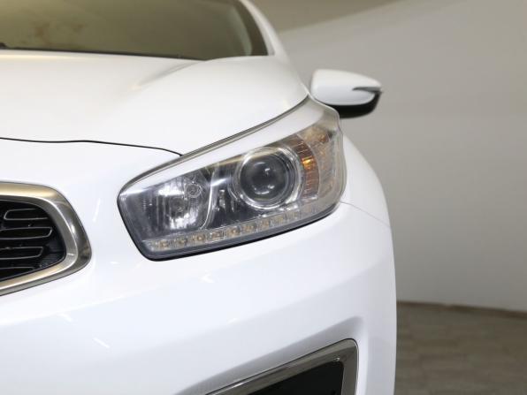 Kia Ceed II Рестайлинг с пробегом 2016 года, цена 1 190 000 рублей, 186306 км, универсал, Автокод Объявления