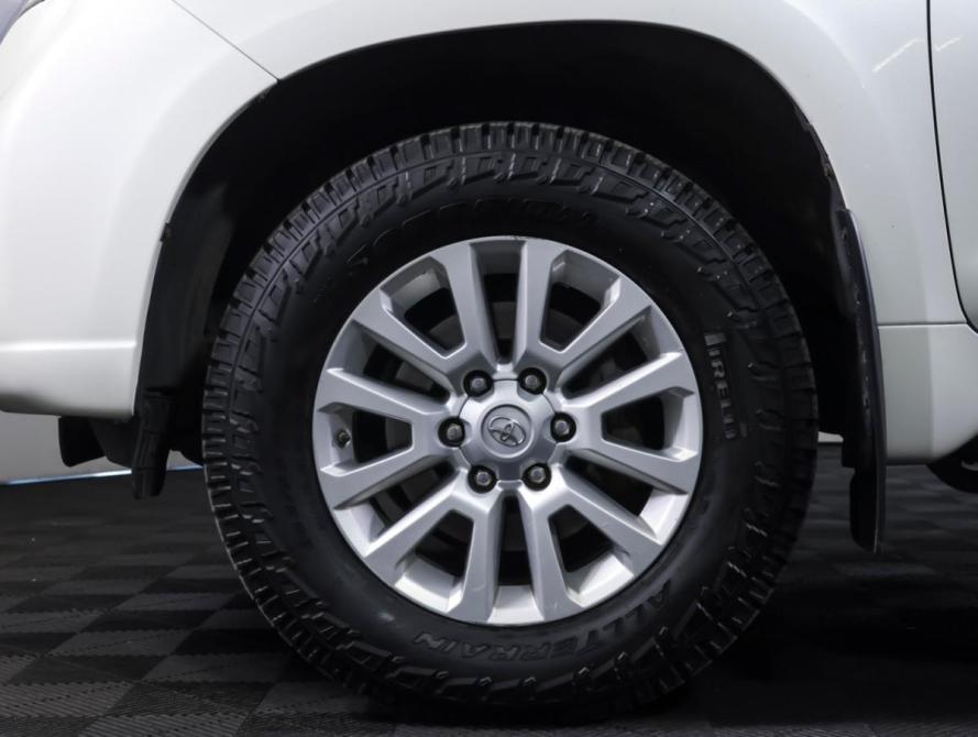 Toyota Land Cruiser Prado 150 Series Рестайлинг 1 Москва  - изображение 23