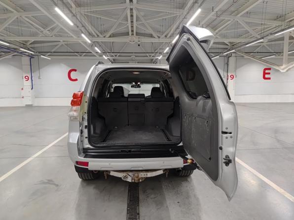 Toyota Land Cruiser Prado 150 Series с пробегом 2011 года, цена 1 900 000 рублей, 297351 км, внедорожник, Автокод Объявления