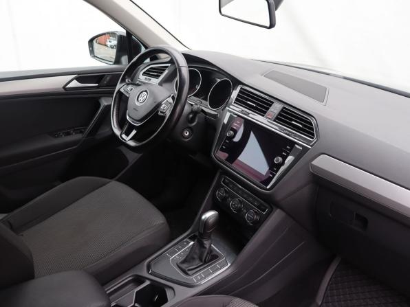 Volkswagen Tiguan II с пробегом 2019 года, цена 2 180 000 рублей, 151695 км, внедорожник, Автокод Объявления