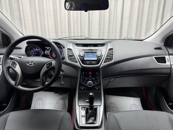 Hyundai Elantra V (MD) Рестайлинг с пробегом 2014 года, цена 1 149 000 рублей, 198000 км, седан, Автокод Объявления