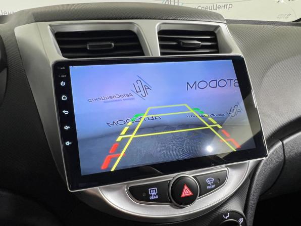Hyundai Solaris I с пробегом 2014 года, цена 717 000 рублей, 194715 км, седан, Автокод Объявления