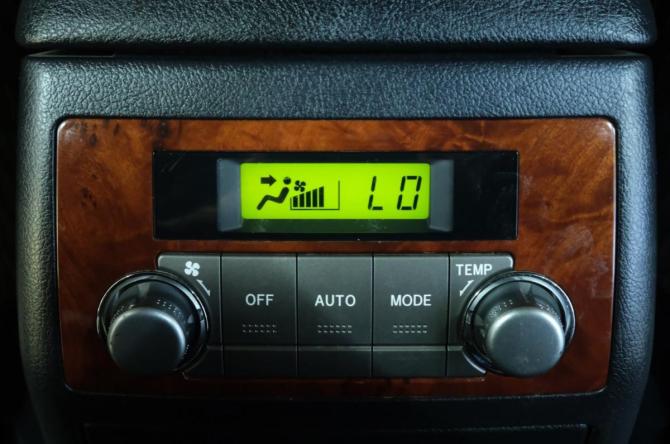 Toyota Highlander II (XU40) Рестайлинг с пробегом 2011 года, цена 1 989 000 рублей, 211900 км, внедорожник, Автокод Объявления