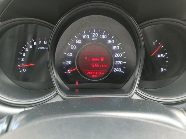 Kia Ceed II Рестайлинг с пробегом 2017 года, цена 1 049 000 рублей, 206911 км, универсал, Автокод Объявления