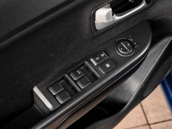 Kia Rio III с пробегом 2012 года, цена 830 000 рублей, 176704 км, седан, Автокод Объявления
