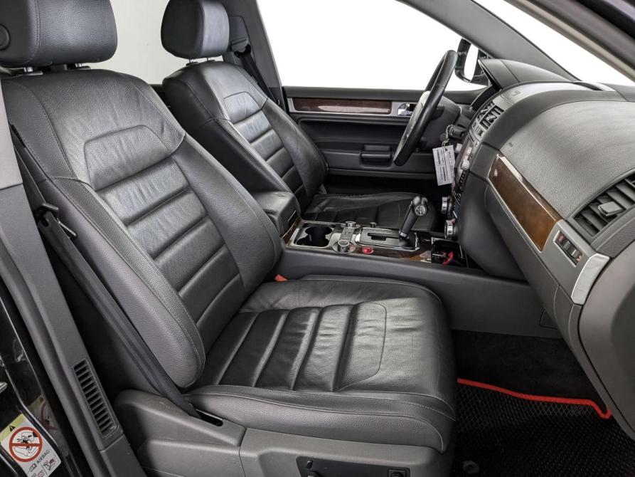 Volkswagen Touareg I Рестайлинг Москва  - изображение 24