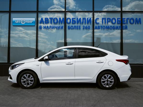 Hyundai Solaris II с пробегом 2018 года, цена 1 250 000 рублей, 111765 км, седан, Автокод Объявления
