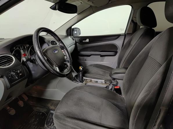 Ford Focus II Рестайлинг с пробегом 2008 года, цена 310 000 рублей, 290771 км, седан, Автокод Объявления
