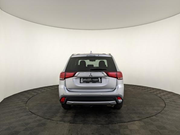 Mitsubishi Outlander III Рестайлинг 2 с пробегом 2017 года, цена 2 150 000 рублей, 113346 км, внедорожник, Автокод Объявления