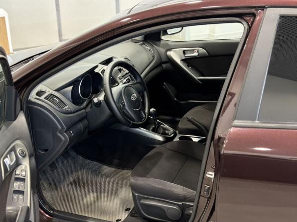 Kia Cerato II с пробегом 2011 года, цена 849 000 рублей, 258000 км, седан, Автокод Объявления