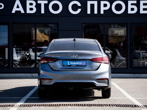 Hyundai Solaris II с пробегом 2018 года, цена 1 350 000 рублей, 140000 км, седан, Автокод Объявления