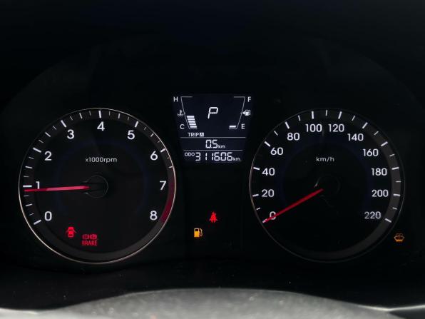 Hyundai Solaris I с пробегом 2013 года, цена 538 000 рублей, 311606 км, седан, Автокод Объявления