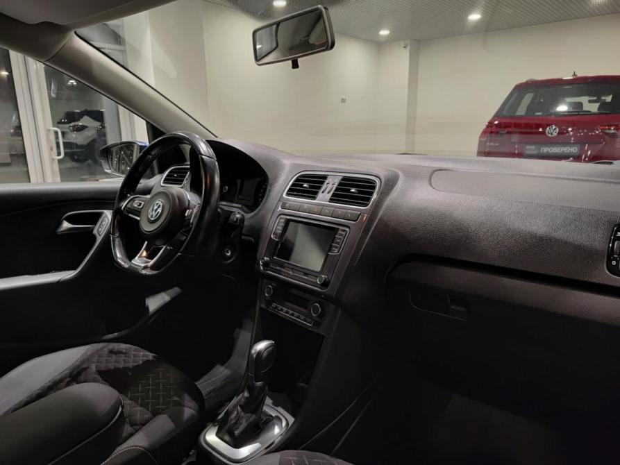 Volkswagen Polo V Рестайлинг Казань  - изображение 13