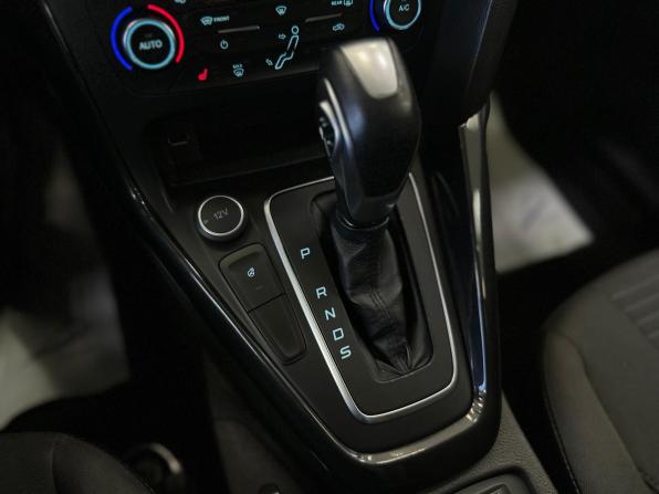 Ford Focus III Рестайлинг с пробегом 2018 года, цена 1 290 000 рублей, 111847 км, хэтчбек, Автокод Объявления