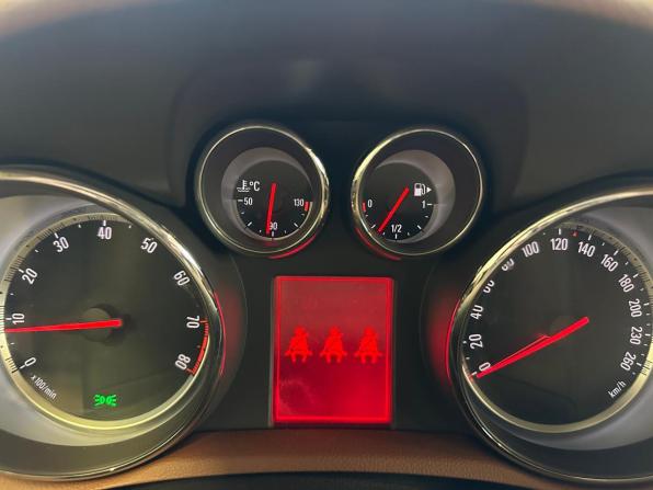 Opel Mokka I с пробегом 2014 года, цена 1 030 000 рублей, 140000 км, внедорожник, Автокод Объявления