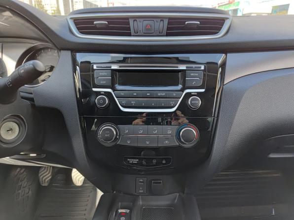 Nissan Qashqai II с пробегом 2018 года, цена 1 893 000 рублей, 89303 км, внедорожник, Автокод Объявления