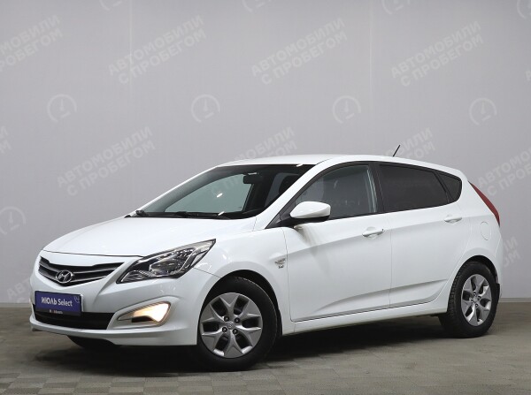 Hyundai solaris 2014 2017 i рестайлинг белый. Hyundai solaris 2015 седан. Хендай екатеринбург авто с пробегом. Хендай екатеринбург авто с пробегом. Хендэ солярис, 2012 год.