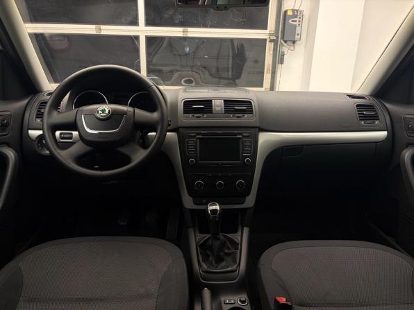 Skoda Yeti I с пробегом 2011 года, цена 587 900 рублей, 212095 км, внедорожник, Автокод Объявления