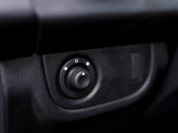 Renault Logan II с пробегом 2015 года, цена 899 000 рублей, 36564 км, седан, Автокод Объявления