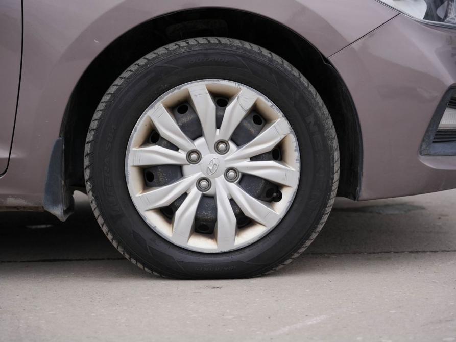 Hyundai Solaris II Новосибирск  - изображение 9