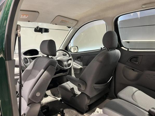Toyota FunCargo с пробегом 2001 года, цена 385 000 рублей, 192000 км, компактвэн, Автокод Объявления