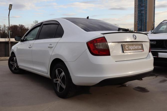 Skoda Rapid I с пробегом 2014 года, цена 439 000 рублей, 256000 км, лифтбек, Автокод Объявления