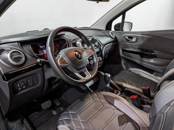 Renault Kaptur I Рестайлинг с пробегом 2020 года, цена 1 550 000 рублей, 49287 км, внедорожник, Автокод Объявления