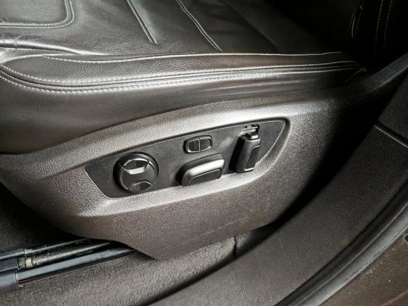 Volkswagen Touareg II с пробегом 2012 года, цена 1 530 000 рублей, 304830 км, внедорожник, Автокод Объявления