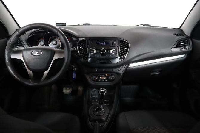 Lada (ВАЗ) Vesta I с пробегом 2017 года, цена 899 000 рублей, 83000 км, седан, Автокод Объявления