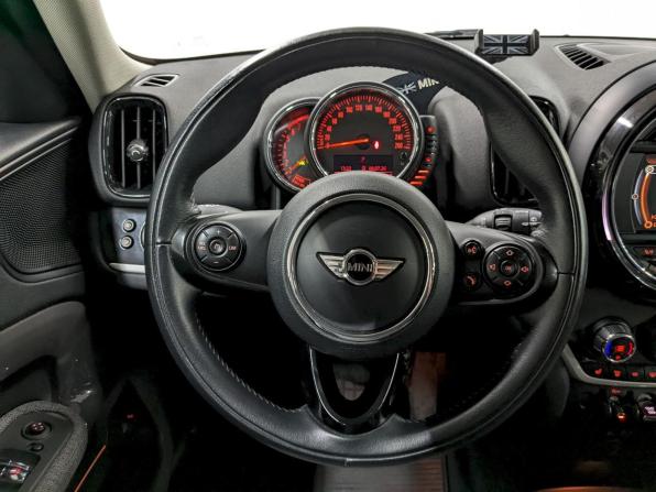 Mini Countryman II с пробегом 2017 года, цена 2 490 000 рублей, 79974 км, внедорожник, Автокод Объявления