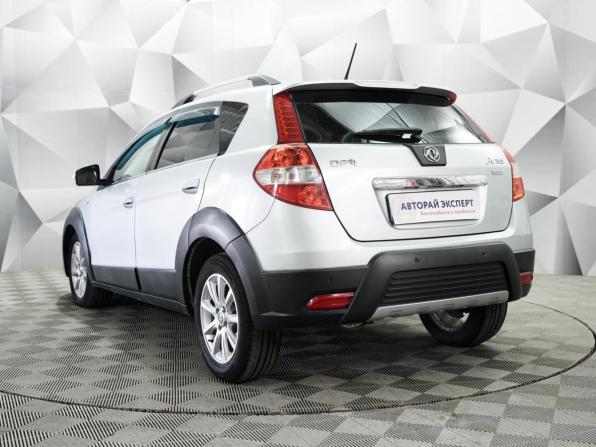Dongfeng H30 Cross с пробегом 2015 года, цена 581 000 рублей, 117000 км, хэтчбек, Автокод Объявления