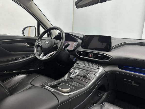Hyundai Santa Fe IV Рестайлинг с пробегом 2021 года, цена 3 656 500 рублей, 68737 км, внедорожник, Автокод Объявления