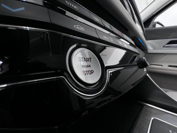 Jaguar XF II с пробегом 2017 года, цена 2 230 000 рублей, 95194 км, седан, Автокод Объявления