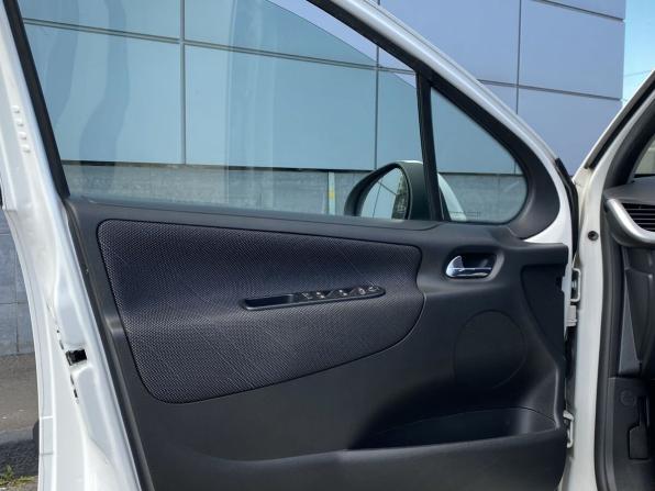 Peugeot 207 I с пробегом 2009 года, цена 469 000 рублей, 137097 км, хэтчбек, Автокод Объявления