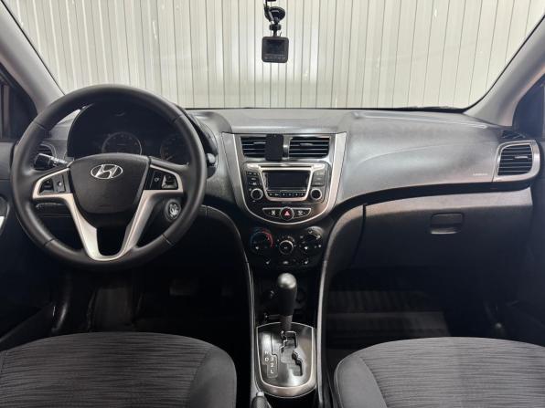 Hyundai Solaris I Рестайлинг с пробегом 2015 года, цена 960 000 рублей, 205492 км, седан, Автокод Объявления