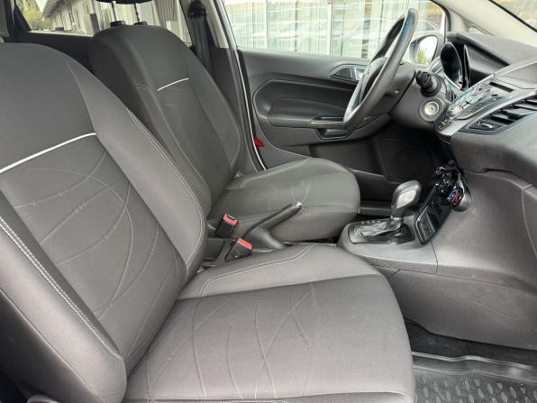 Ford Fiesta Mk6 Рестайлинг с пробегом 2016 года, цена 939 000 рублей, 102805 км, хэтчбек, Автокод Объявления