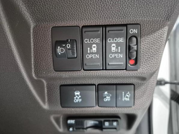 Honda Freed II с пробегом 2019 года, цена 1 581 000 рублей, 82931 км, компактвэн, Автокод Объявления