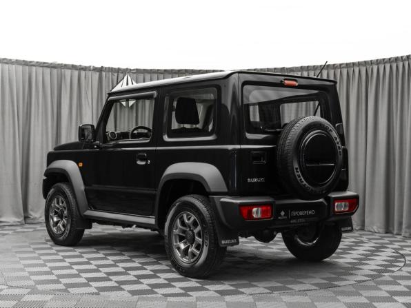Suzuki Jimny IV с пробегом 2021 года, цена 3 580 000 рублей, 4476 км, внедорожник, Автокод Объявления