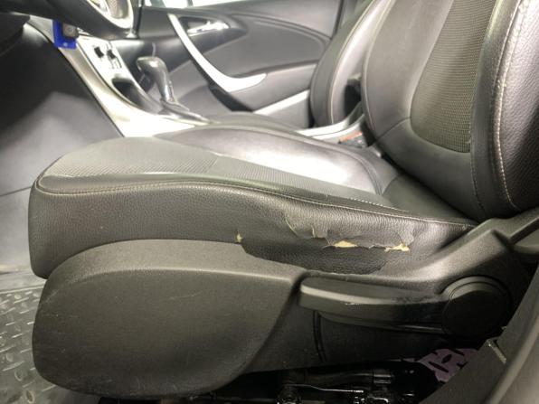 Opel Astra J с пробегом 2011 года, цена 355 000 рублей, 201833 км, хэтчбек, Автокод Объявления