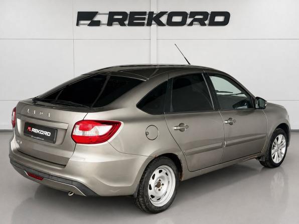 Lada (ВАЗ) Granta I Рестайлинг с пробегом 2019 года, цена 789 000 рублей, 136248 км, хэтчбек, Автокод Объявления