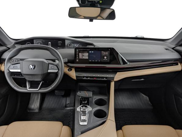 Changan UNI-V I с пробегом 2023 года, цена 2 150 000 рублей, 48403 км, лифтбек, Автокод Объявления