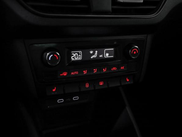 Volkswagen Polo VI с пробегом 2022 года, цена 1 969 000 рублей, 43588 км, лифтбек, Автокод Объявления